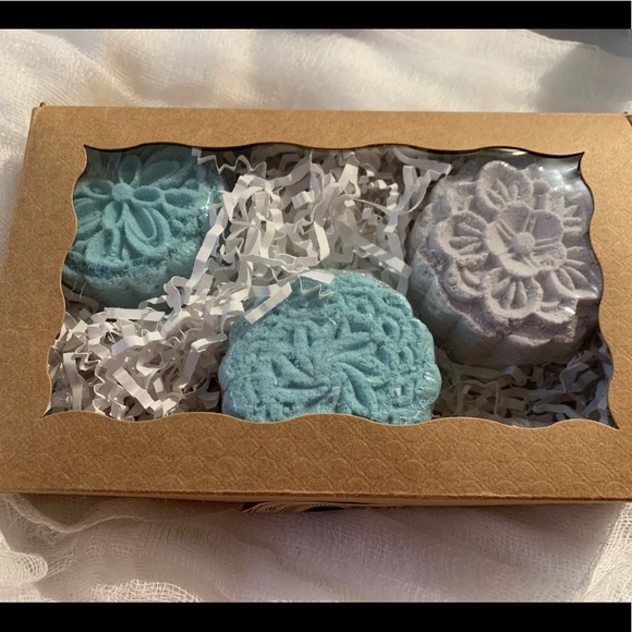 ✨Bathbombs ✨ Natural & Handmade - Picture 2 of 2
